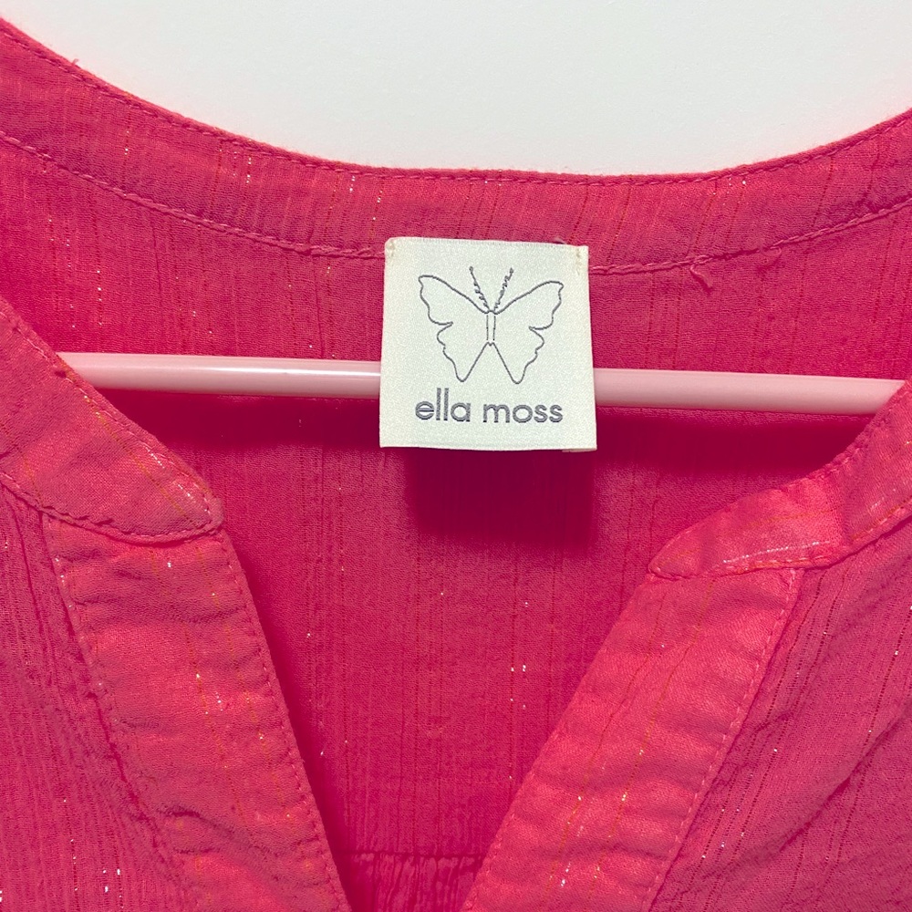 Ella Moss Women In Pink Tops